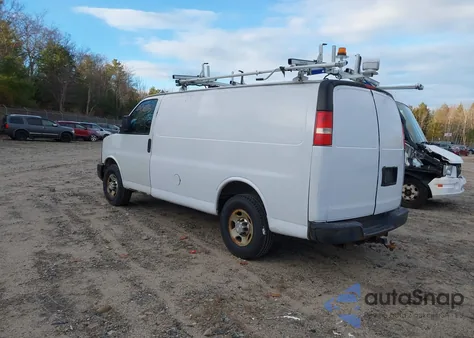 2015 Chevrolet Express 2500 Work Van z USA, uszkodzony, nr VIN 1GCWGFCF5F1152688